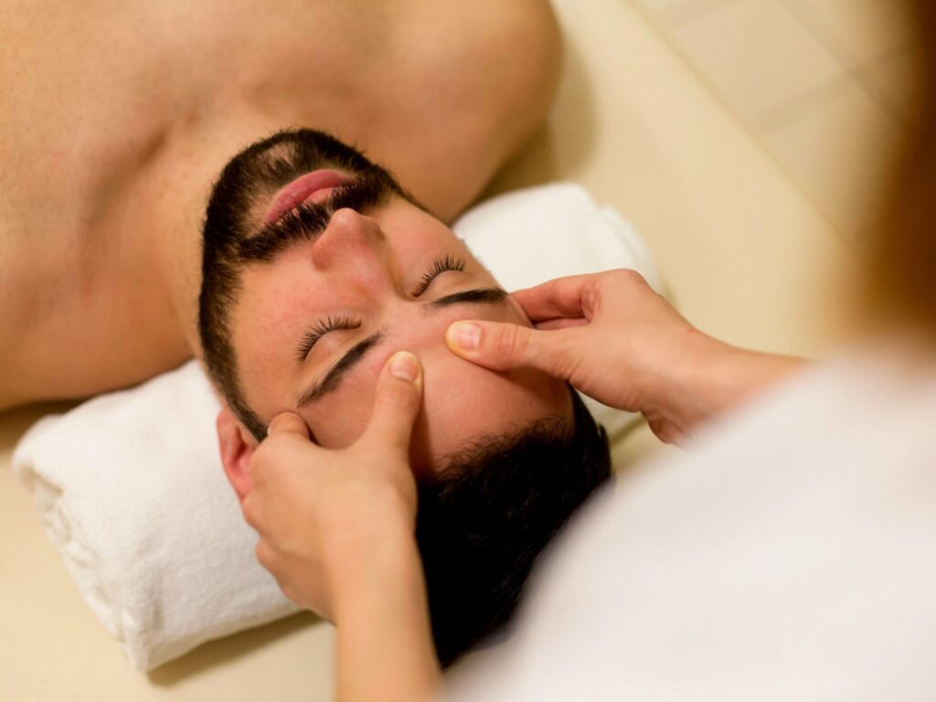Best Spa Body Massage Service in Dhaka, Bagladesh